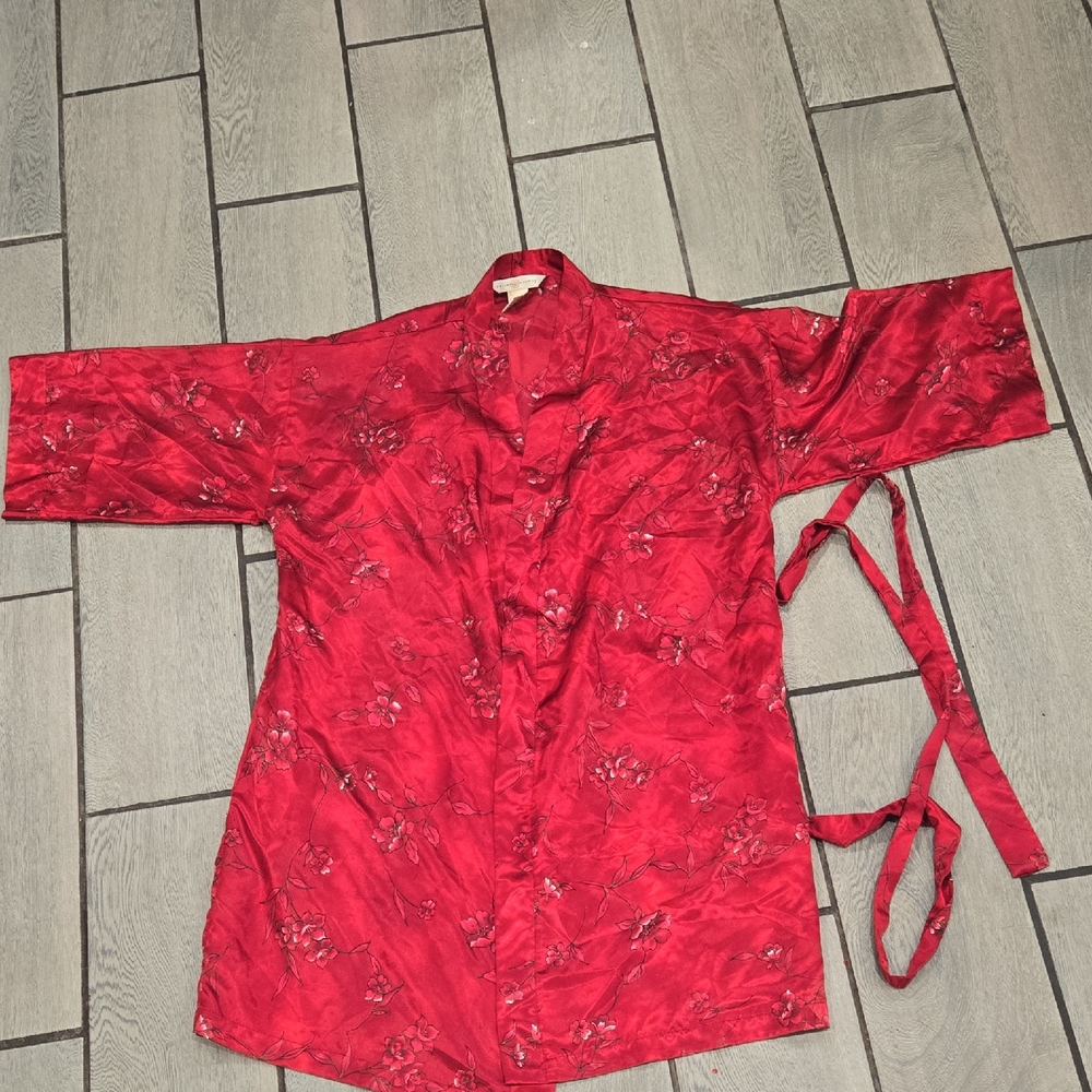 Private Luxuries Red Floral Satin Kimono Robe – Size‎ M INT68